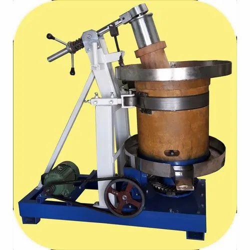 Wooden Marachekku Oil Extraction Machine