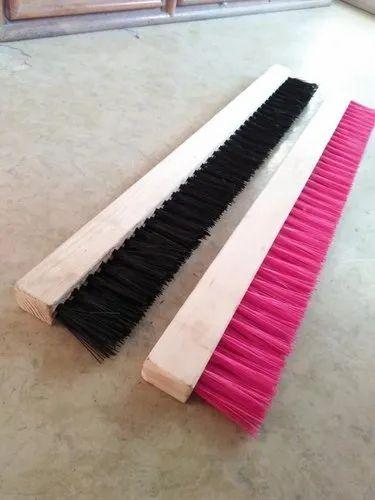 Wooden Nylon Brush