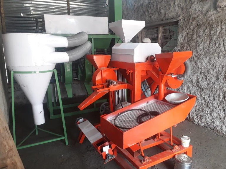 "Mini Dal Machine: Efficient Processing for Various Grains"